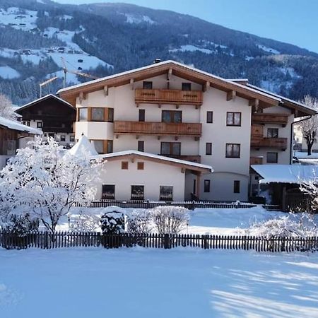 Landhaus Alpenherz Aschau Im Zillertal Luaran gambar